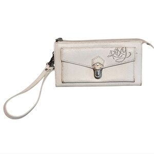 Roxy Wristlet